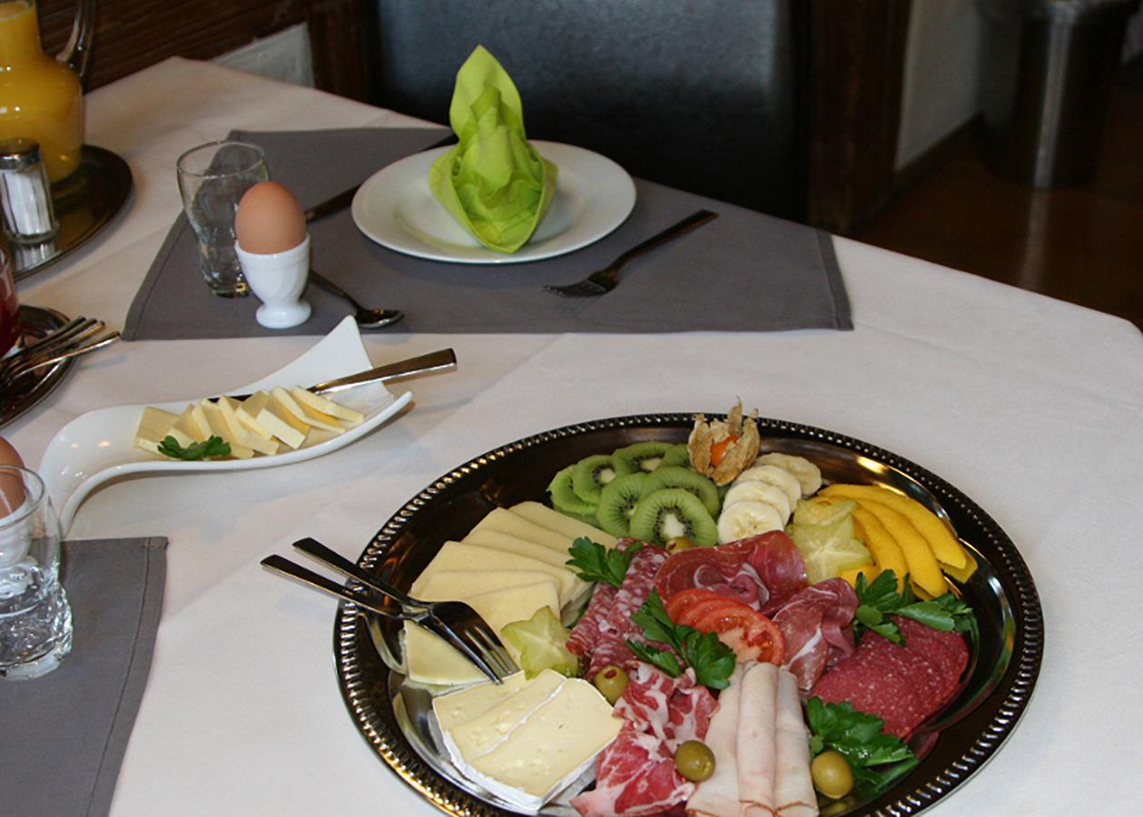 Hotel Garni Frohsinn Uttwil Εξωτερικό φωτογραφία